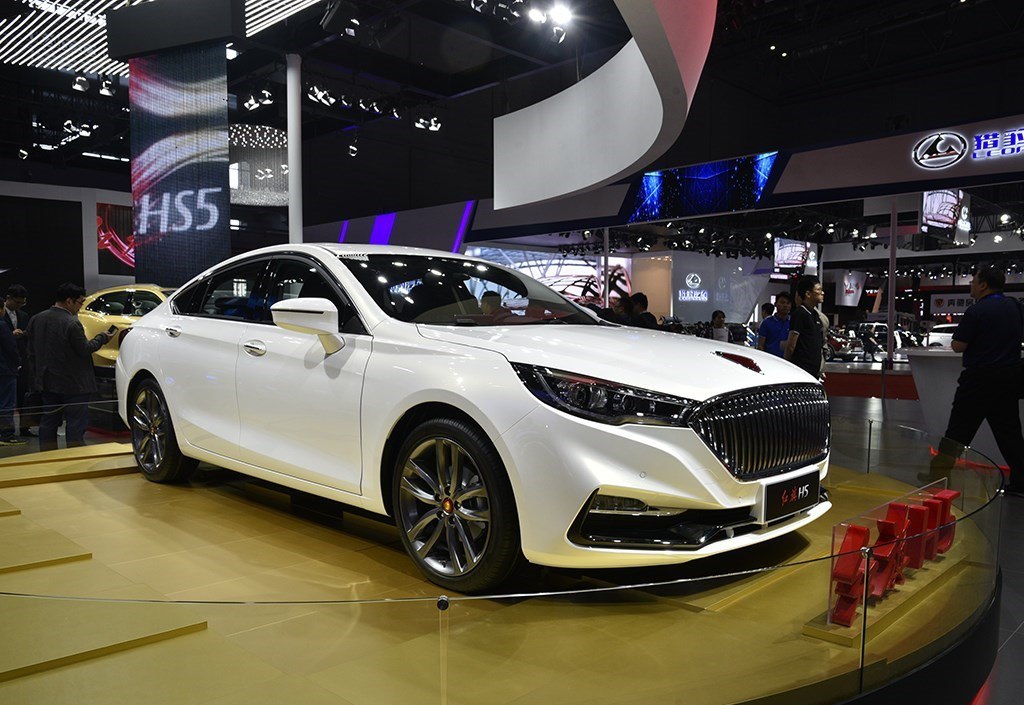Hongqi H5 lộ diện cạnh tranh với BMW 5-series và Mercedes-Benz E-Class