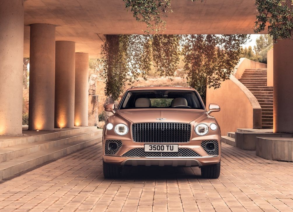 Ra mắt phiên bản hấp dẫn giới nhà giàu Bentley Bentayga Extended toàn cầu, giá hơn 19 tỷ đồng tại Việt Nam