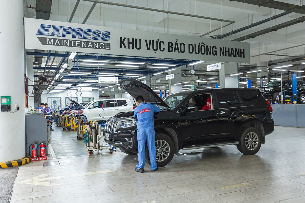 toyota giam gia bao duong oto tinbanxe 4