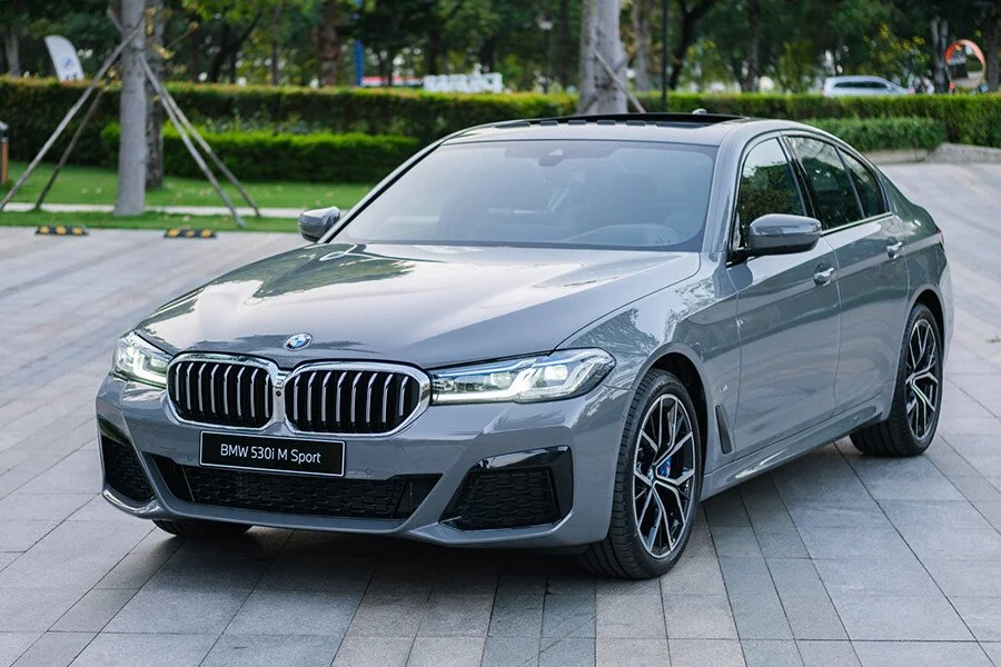 530i