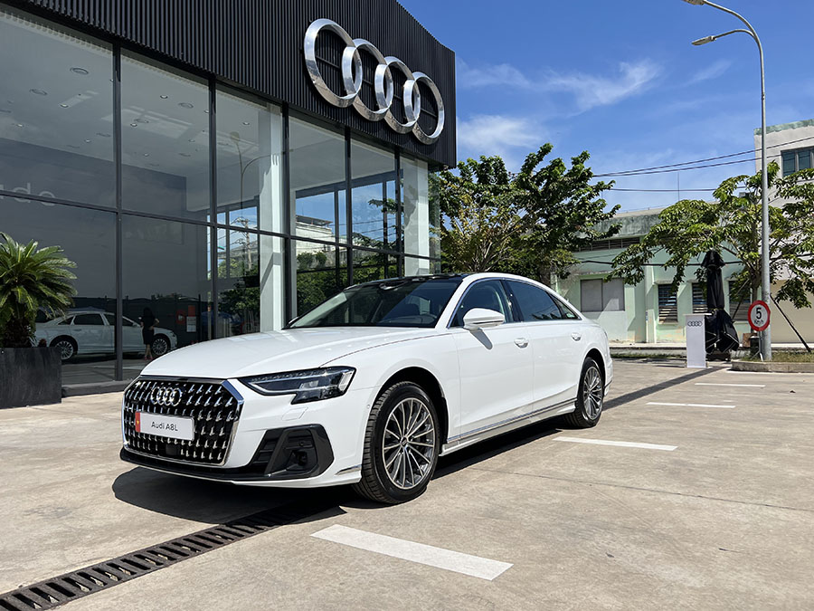Audi A8