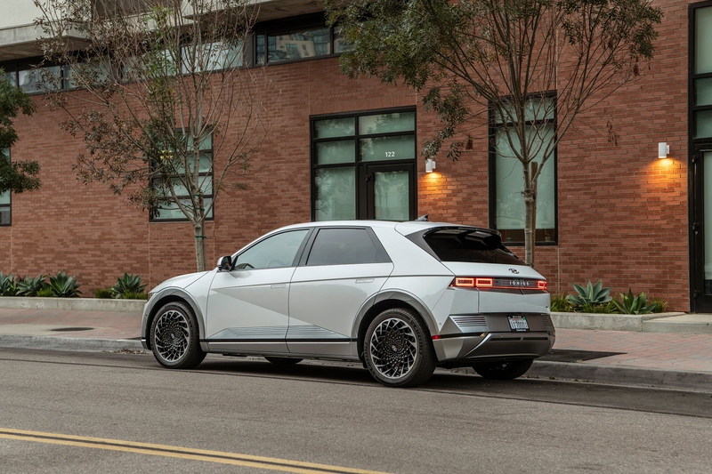 Ioniq